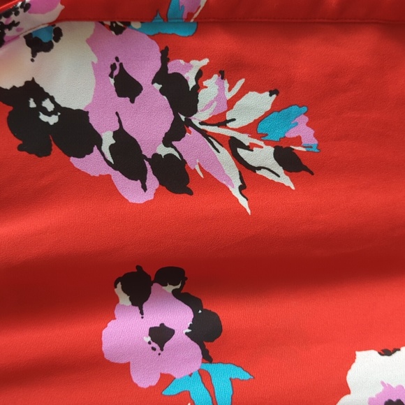 Chelsea & Theodore Sleeveless Button Down Shirt - Picture 4 of 5